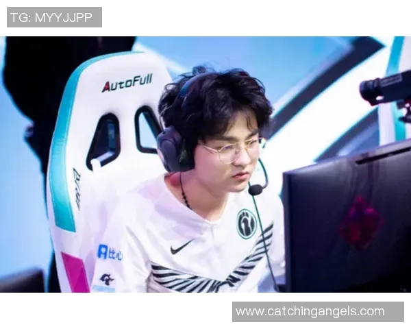 Major赛积分榜：FPX以57分领跑